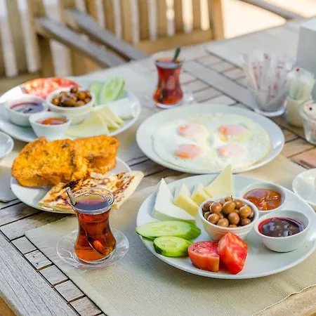 Vira Otel Göcek