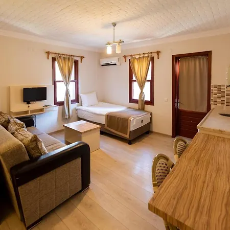 Vira Hotel *
