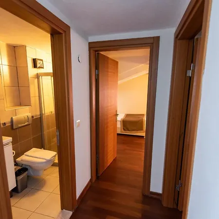 Vira ギョジェク